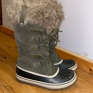 Sorel Joan of Arc boots